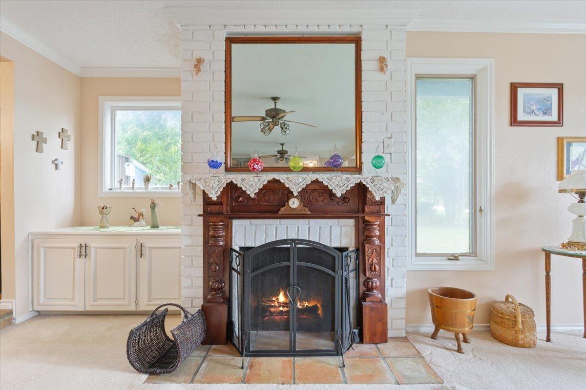 910 Mill Creek Dr, Salado, TX 76571