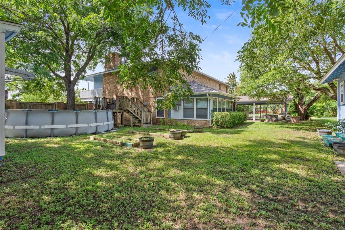 910 Mill Creek Dr, Salado, TX 76571