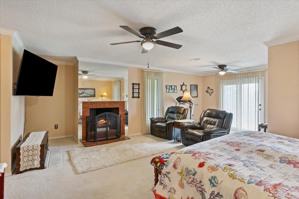 910 Mill Creek Dr, Salado, TX 76571