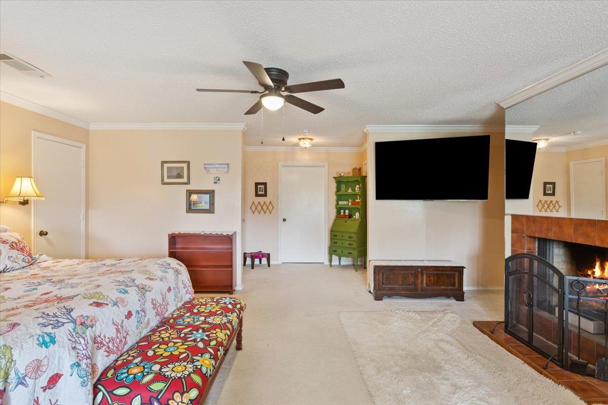 910 Mill Creek Dr, Salado, TX 76571