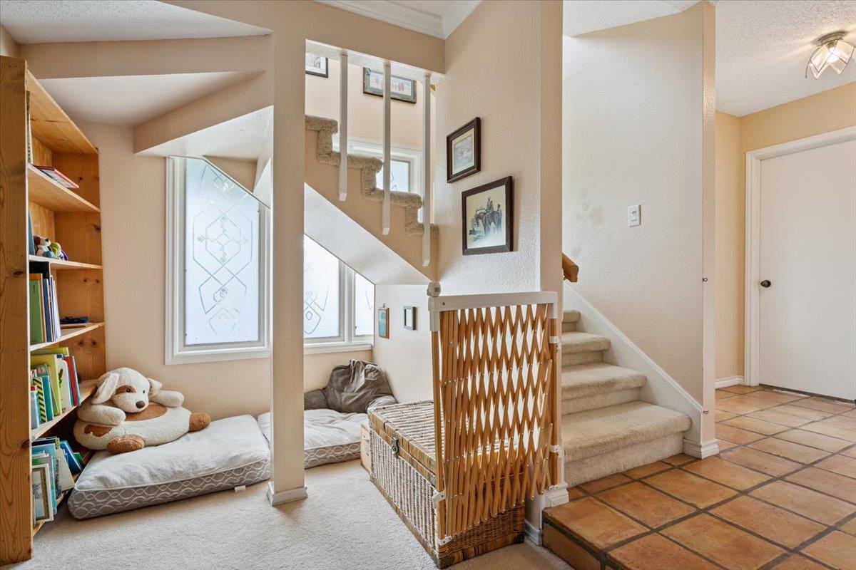 910 Mill Creek Dr, Salado, TX 76571