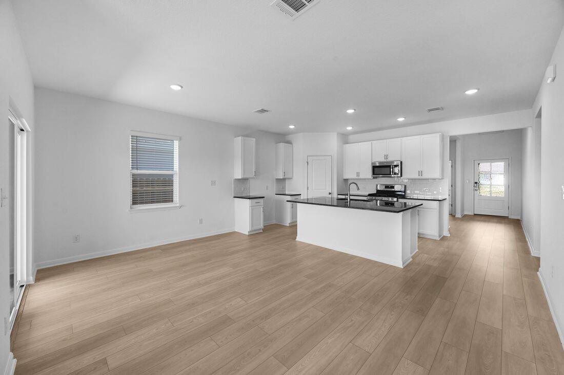 214 Crumpton Way, Hutto, TX 78634