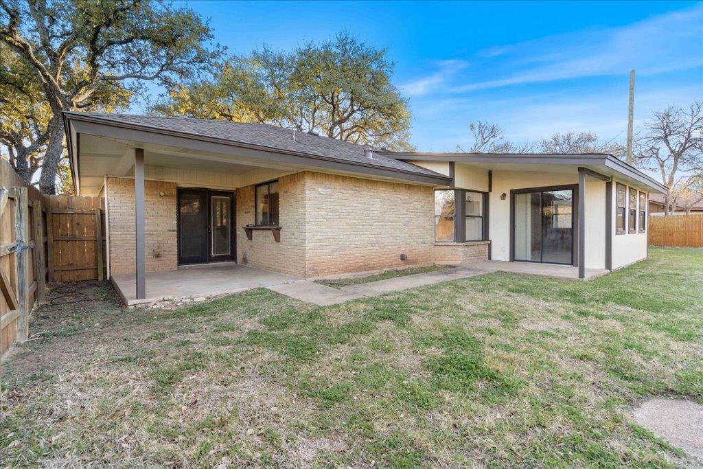 1000 Abbey Rd, Round Rock, TX 78681