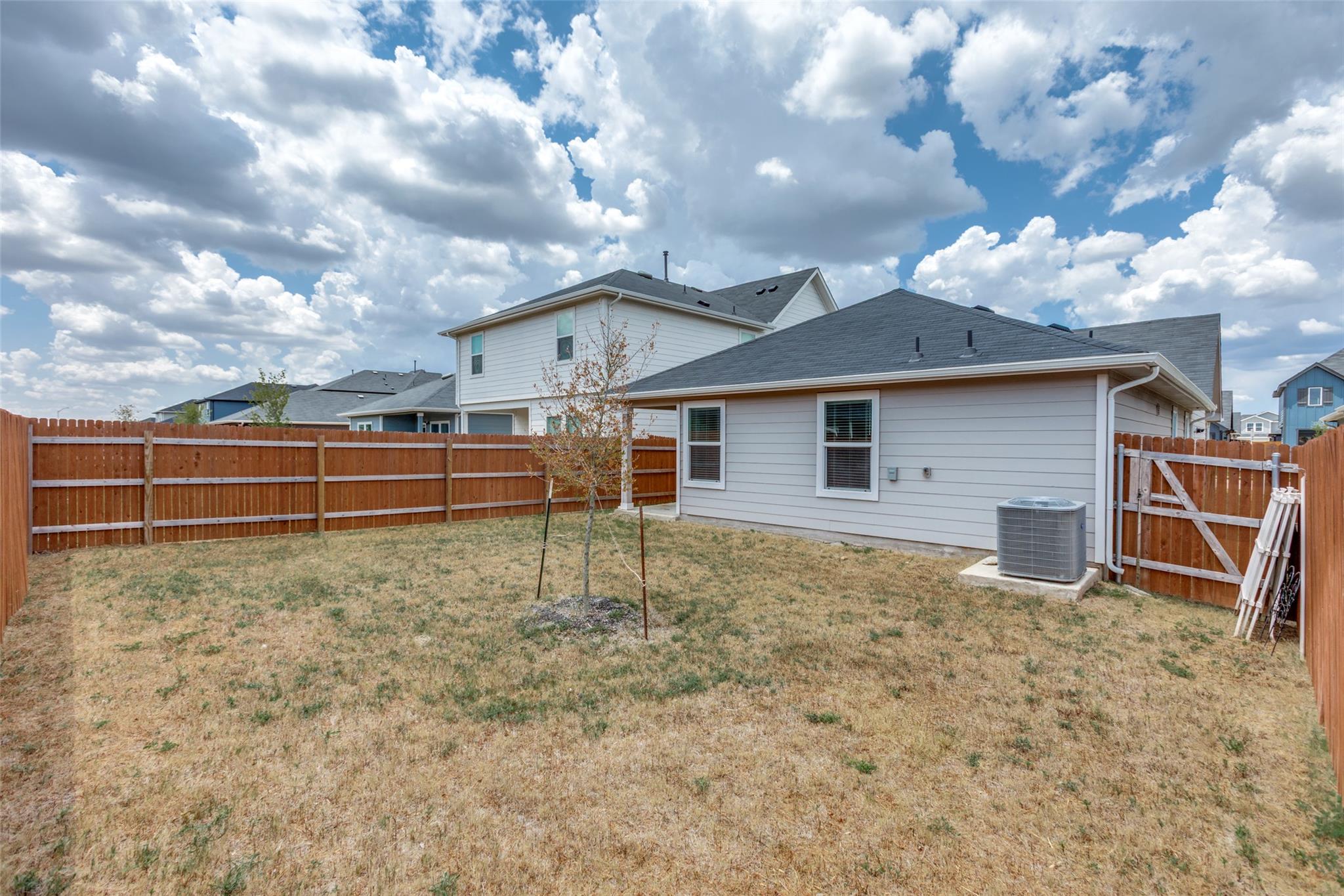 408 Frogmore Loop, Kyle, TX 78640