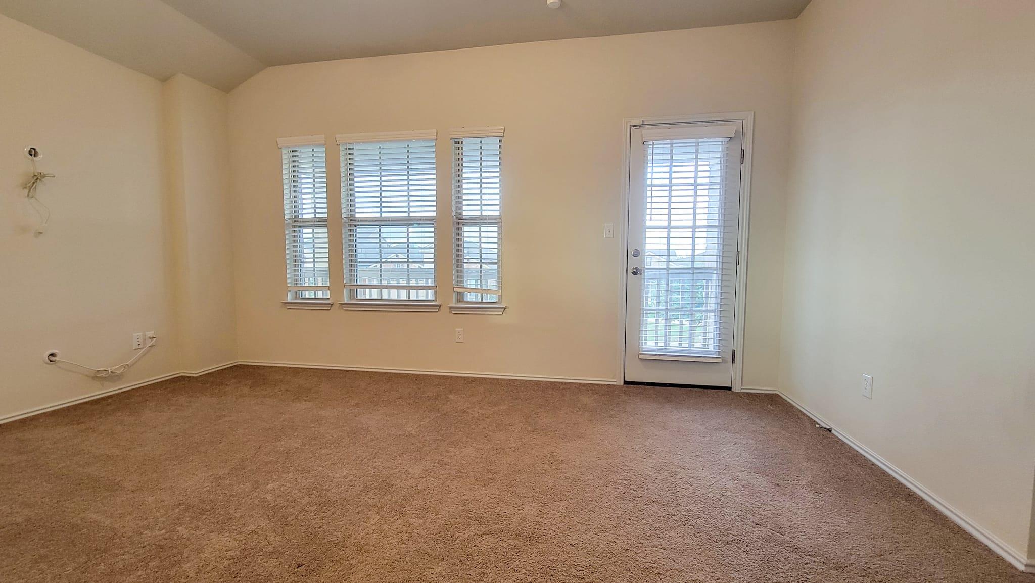 128 Cypress Hills Rd, San Marcos, TX 78666