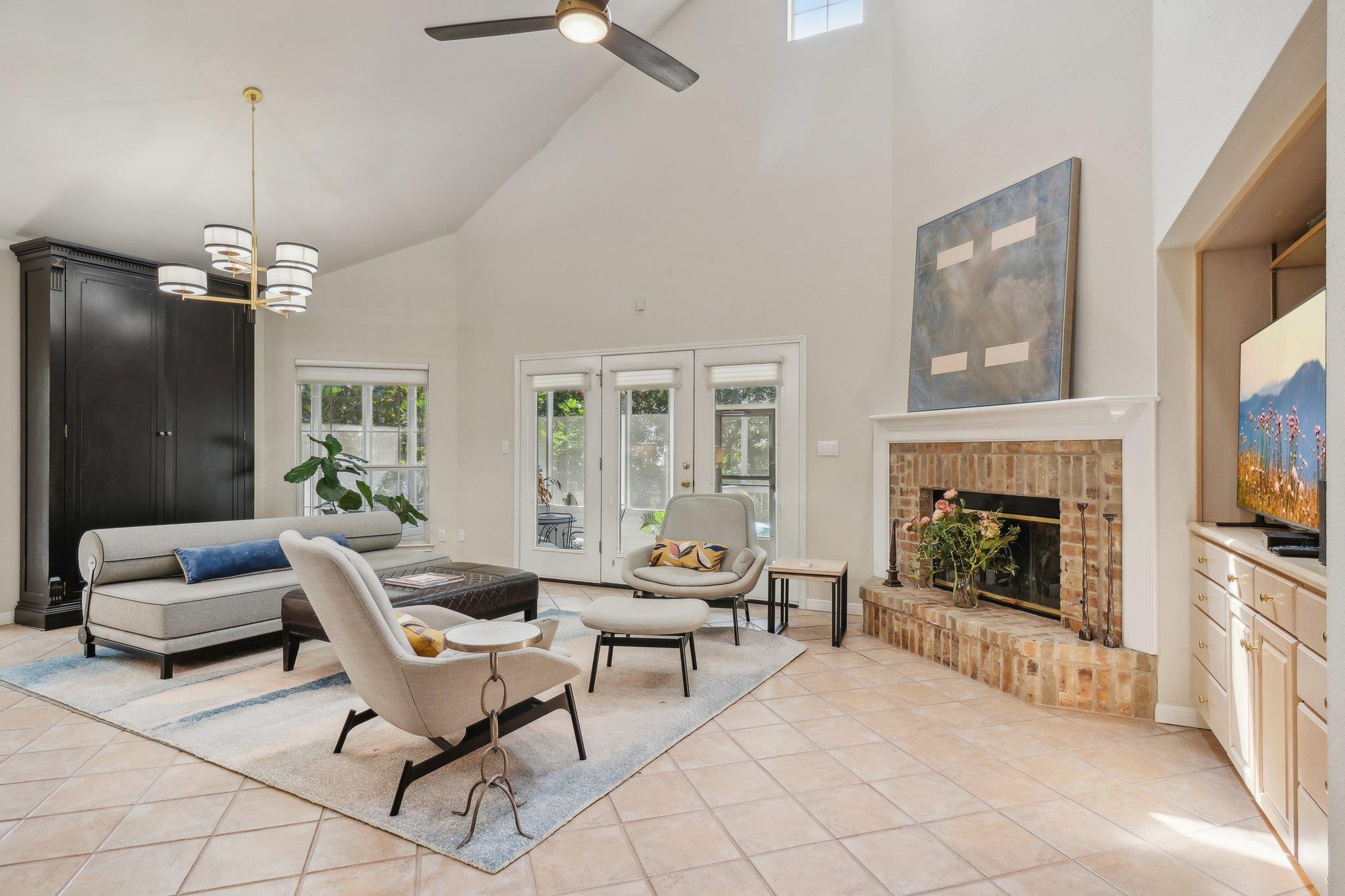 617 Evergreen Ln, New Braunfels, TX 78130