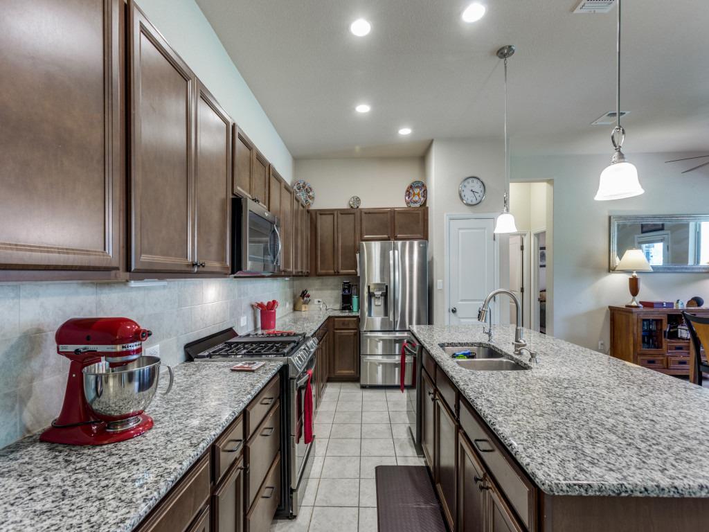 128 Swift Water Loop, Bastrop, TX 78602