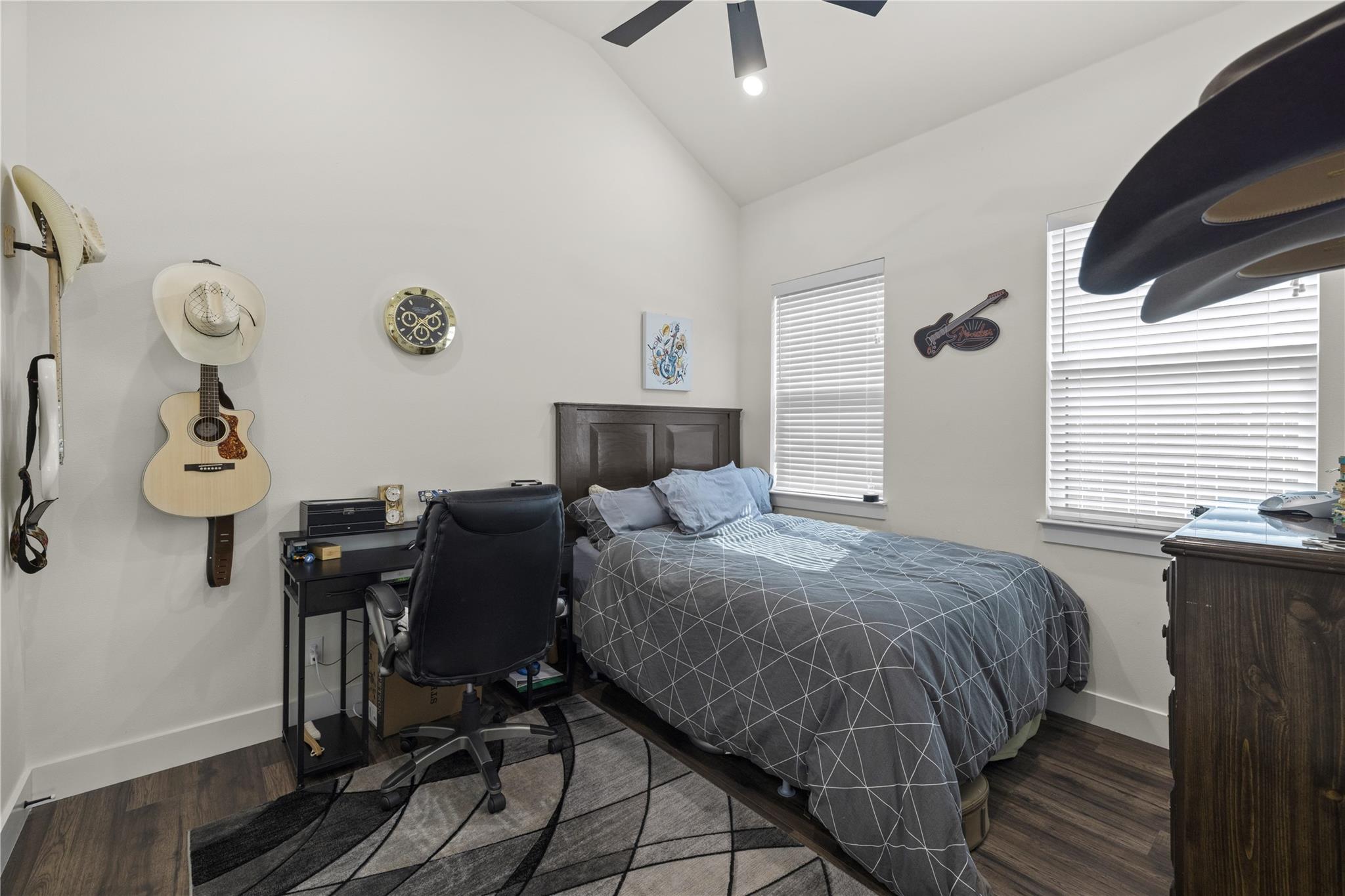 121 Feather Way, Fredericksburg, TX 78624