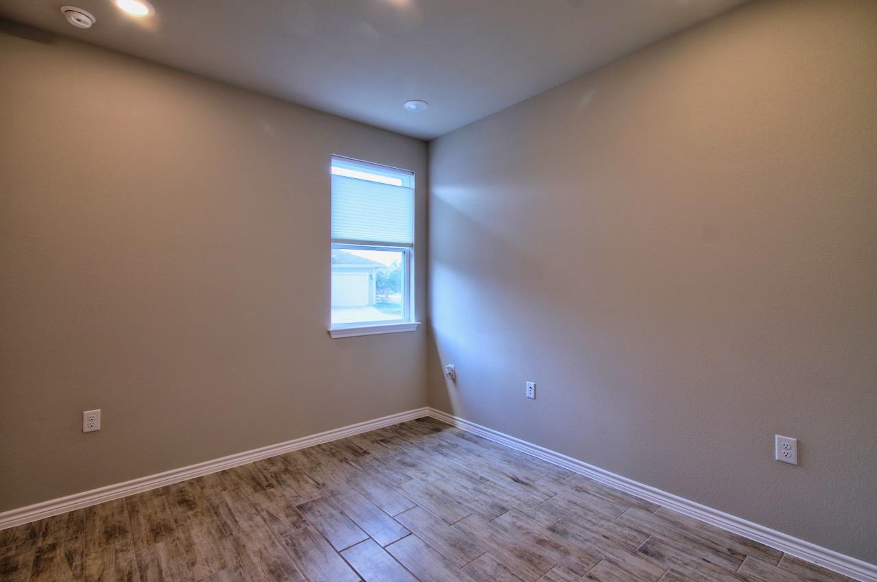 404 Eagle Dr # 101, San Marcos, TX 78666