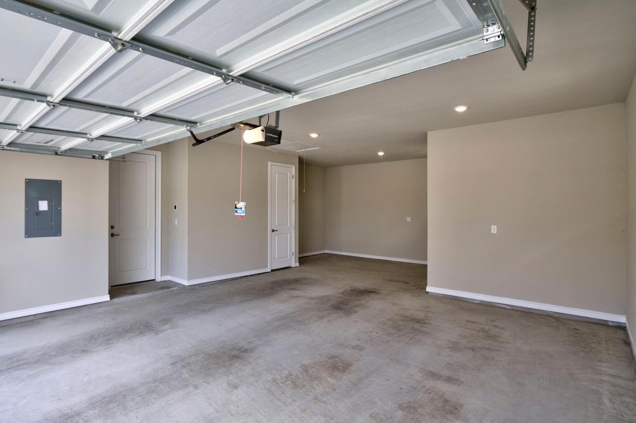 404 Eagle Dr # 101, San Marcos, TX 78666