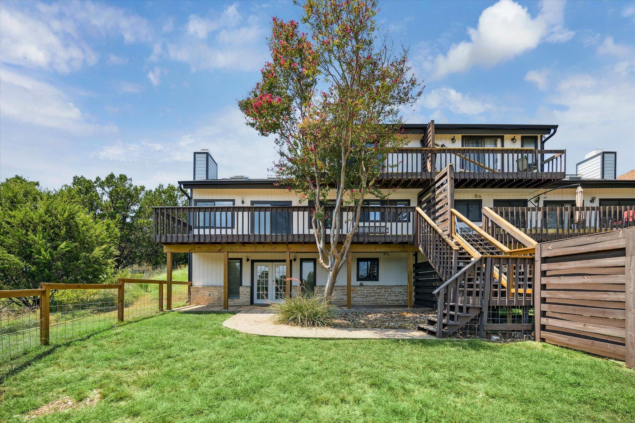 3205 Mac Arthur Ave # B, Lago Vista, TX 78645