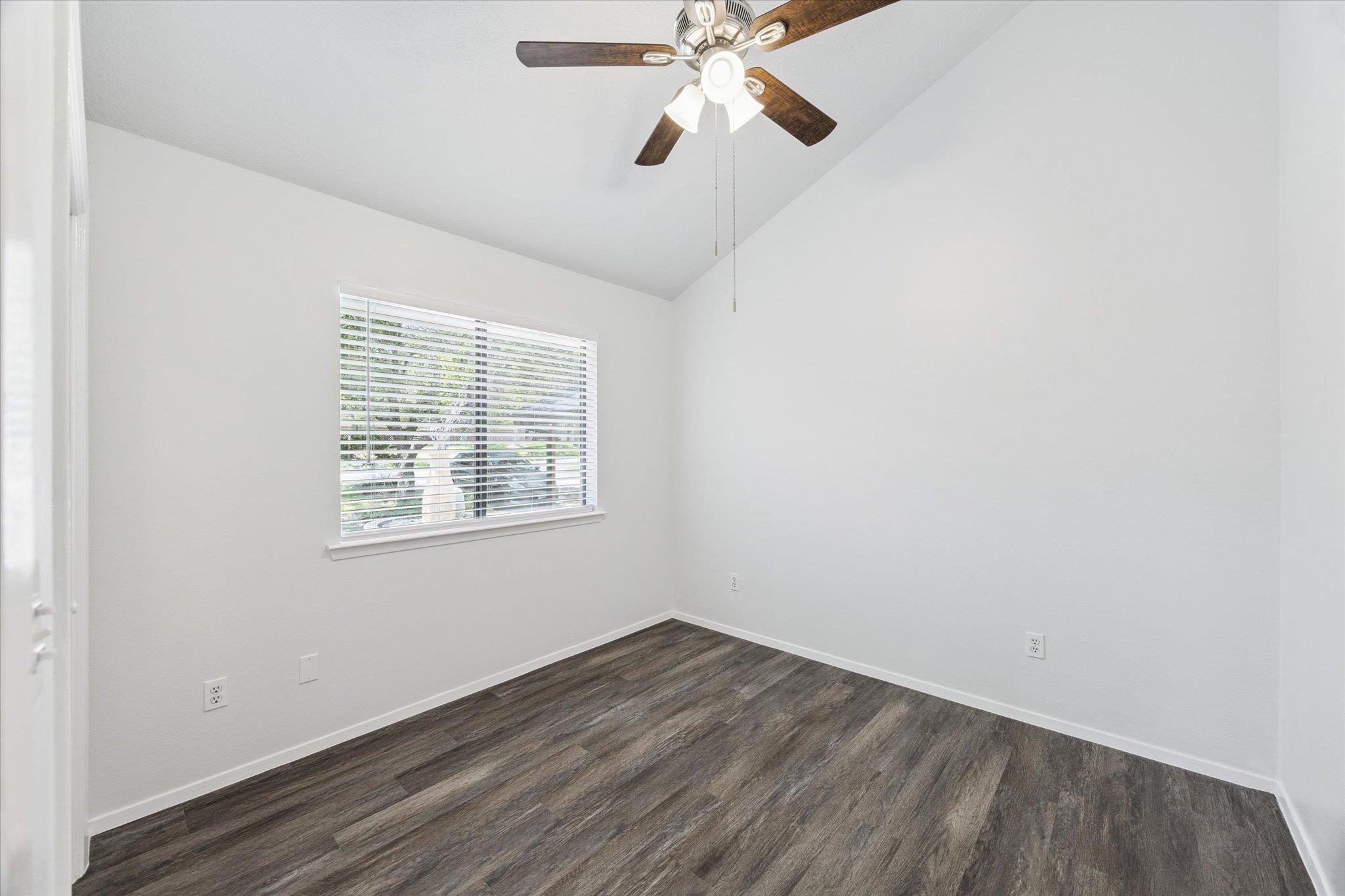 3205 Mac Arthur Ave # B, Lago Vista, TX 78645