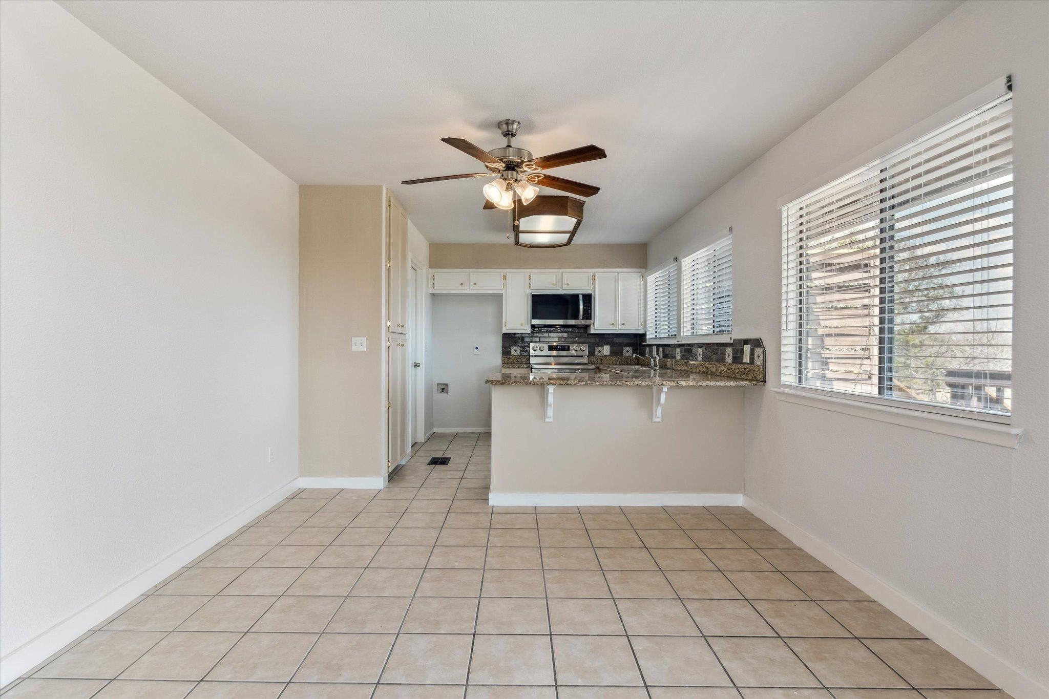 3205 Mac Arthur Ave # B, Lago Vista, TX 78645