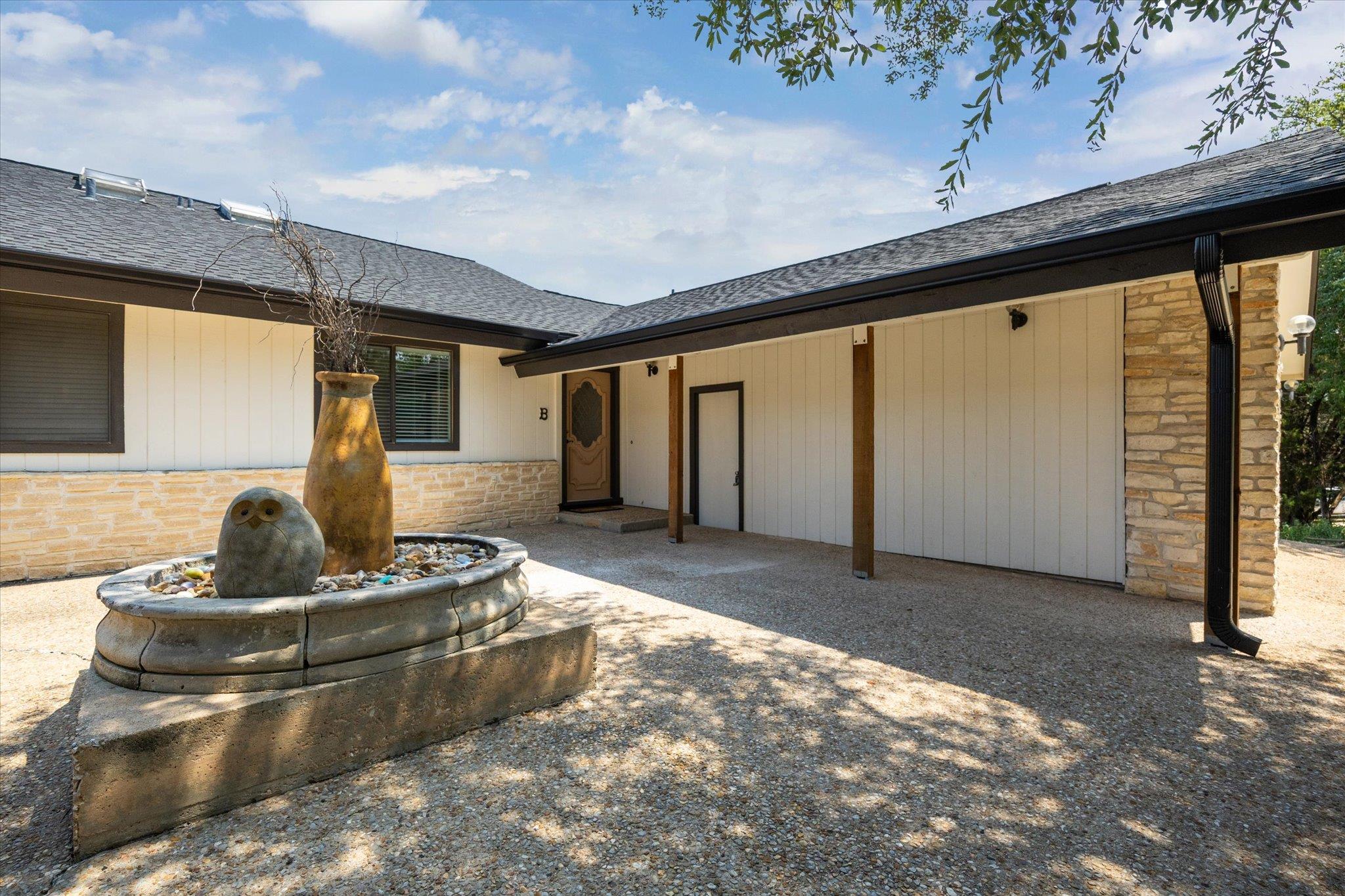 3205 Mac Arthur Ave # B, Lago Vista, TX 78645