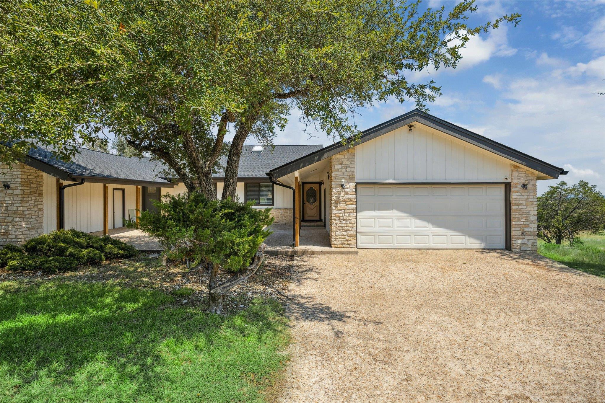 3205 Mac Arthur Ave # B, Lago Vista, TX 78645