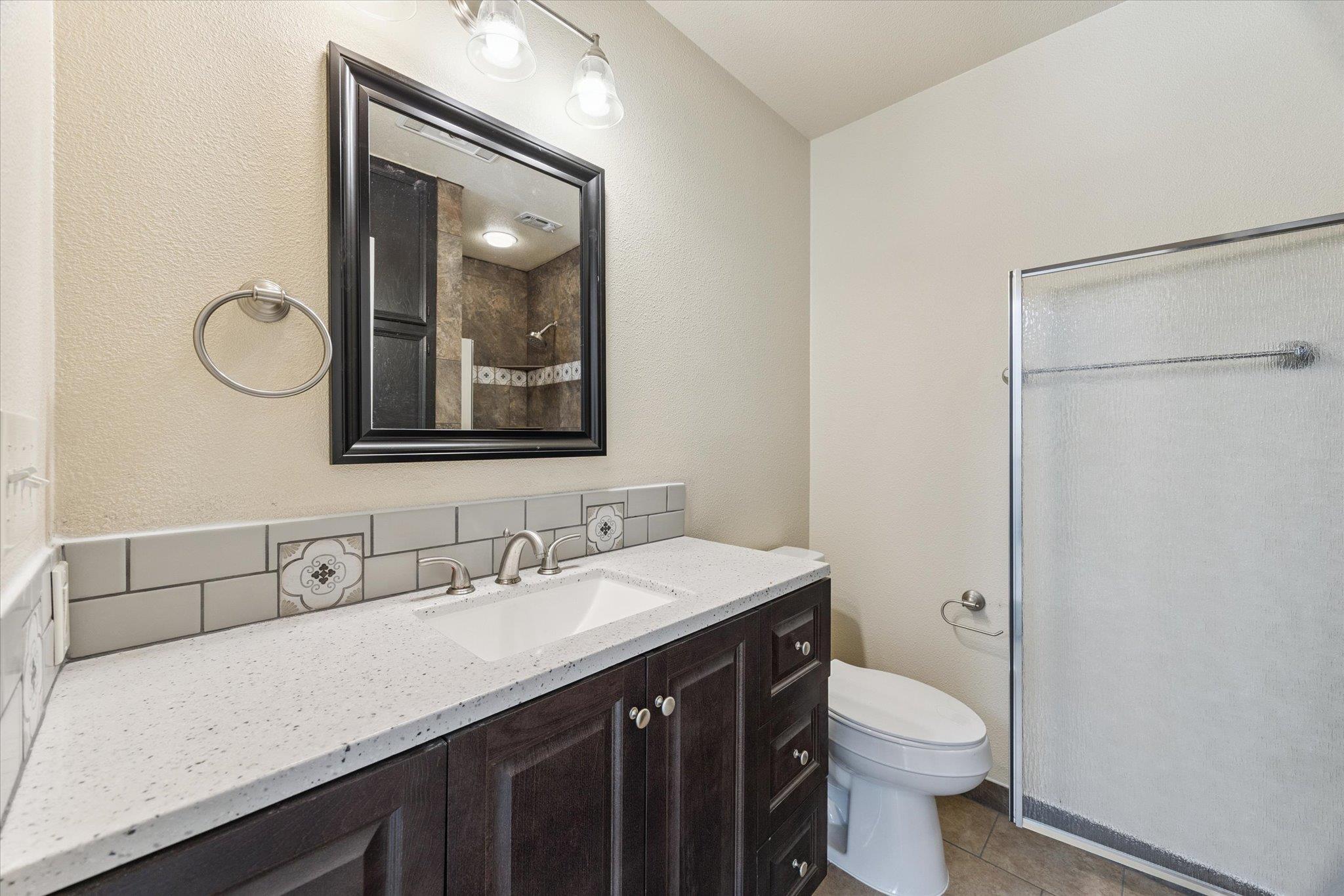 3205 Mac Arthur Ave # B, Lago Vista, TX 78645