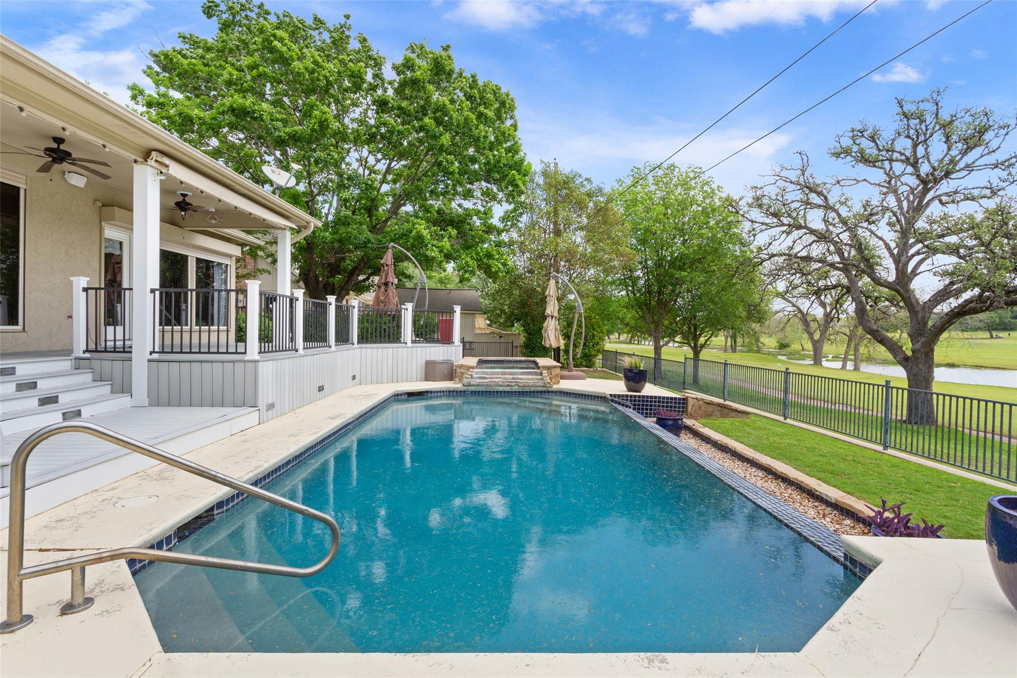 1111 Mill Creek Dr, Salado, TX 76571