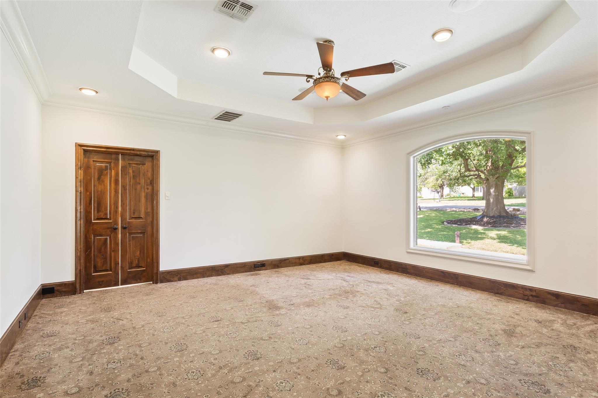 1111 Mill Creek Dr, Salado, TX 76571