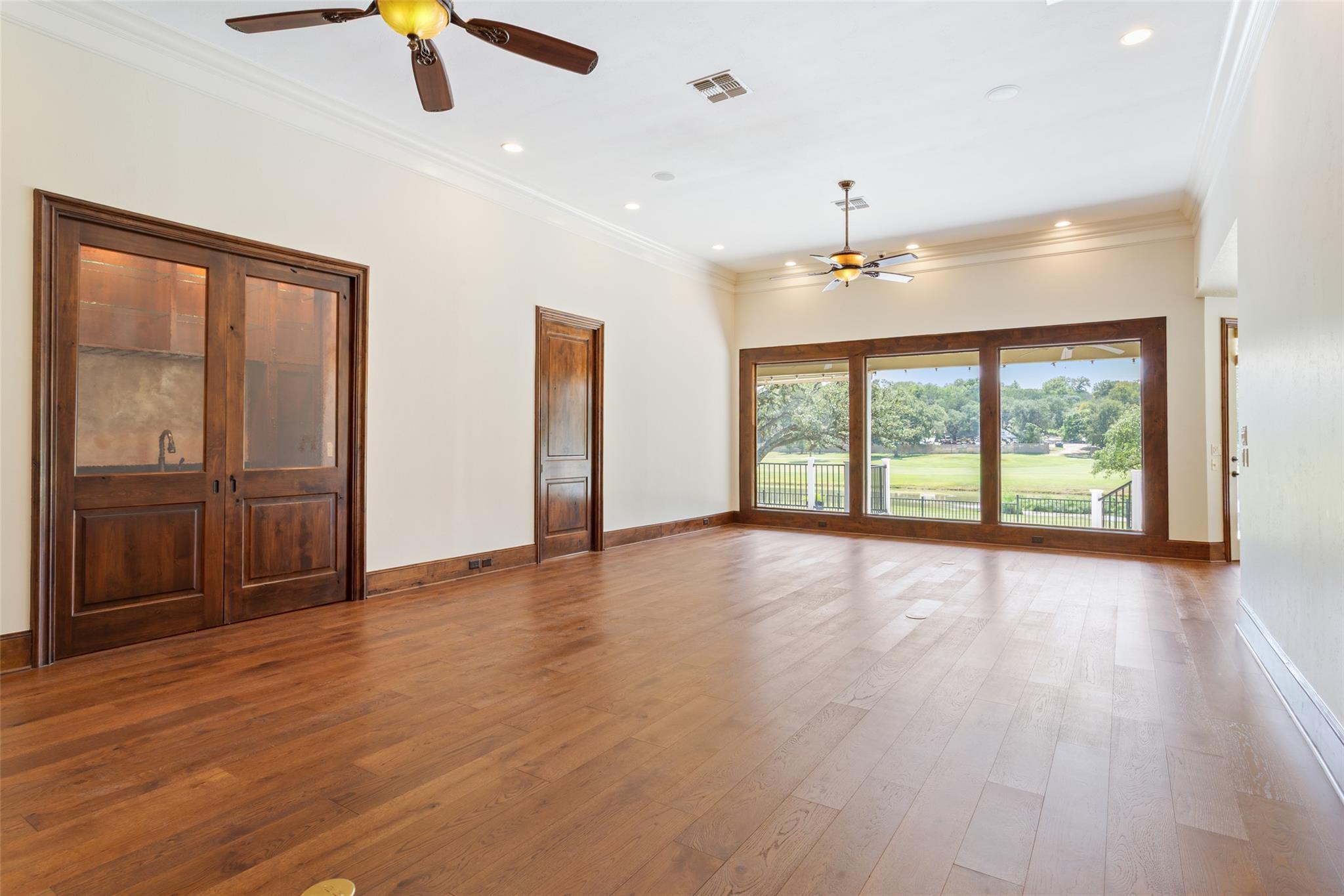 1111 Mill Creek Dr, Salado, TX 76571