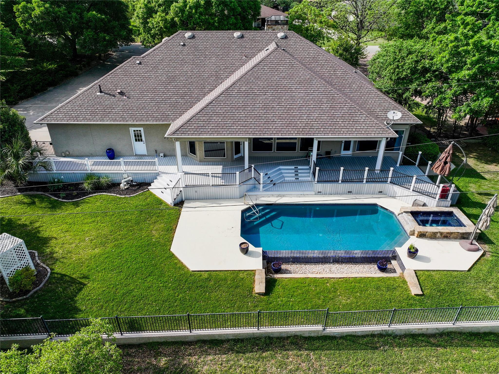 1111 Mill Creek Dr, Salado, TX 76571