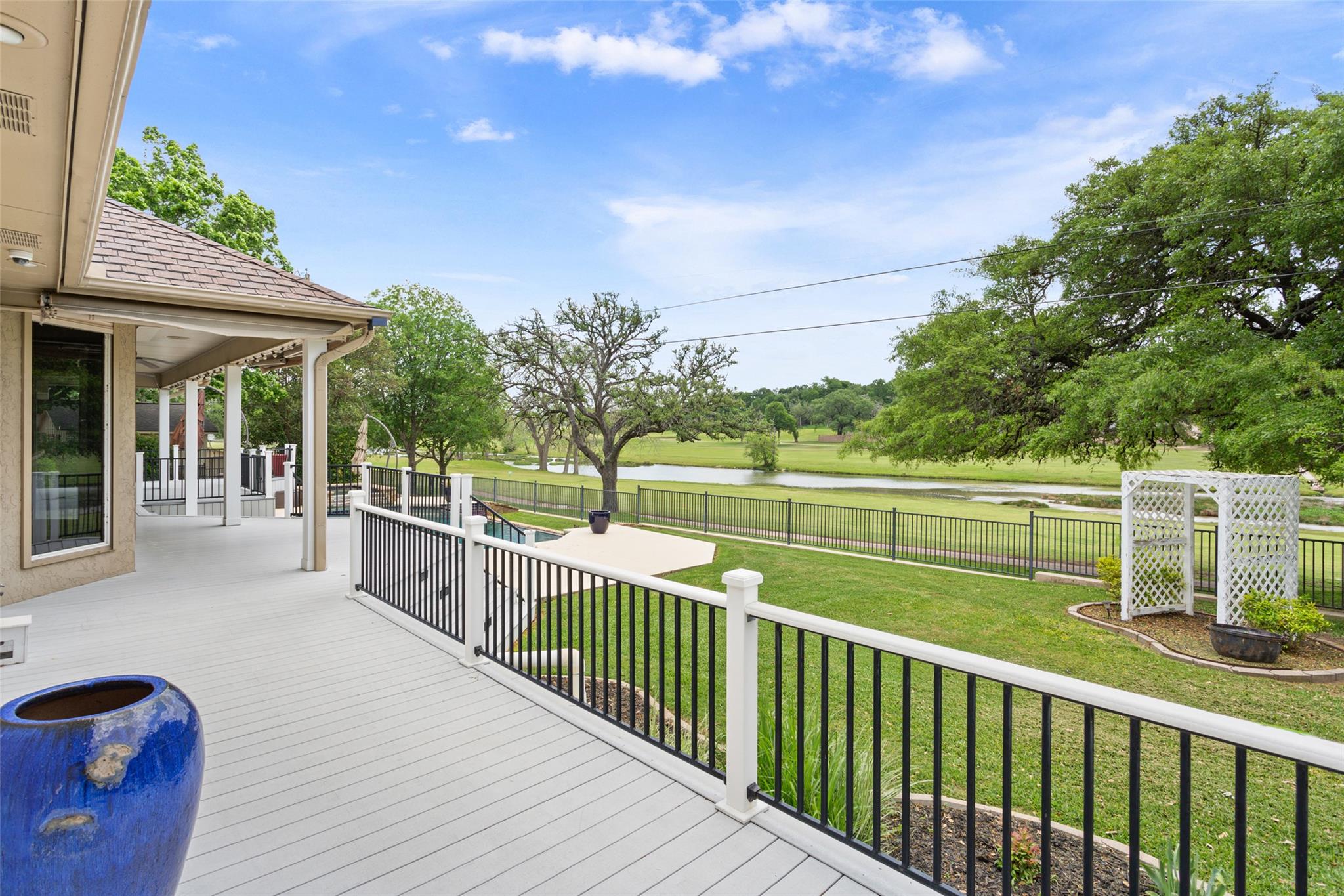 1111 Mill Creek Dr, Salado, TX 76571
