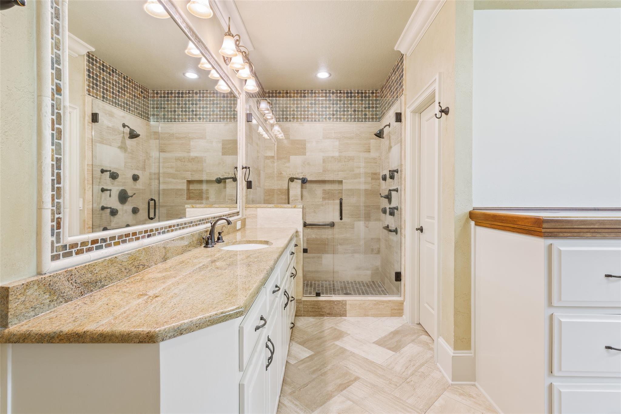 1111 Mill Creek Dr, Salado, TX 76571