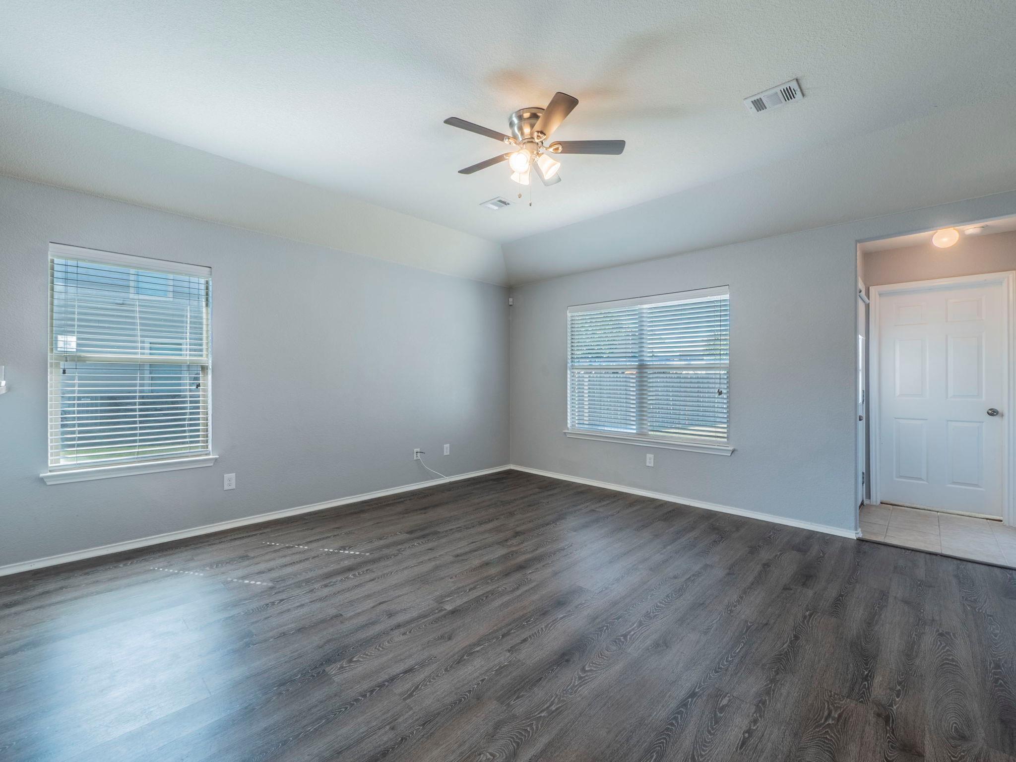 174 NE Barn Owl Loop, Leander, TX 78641