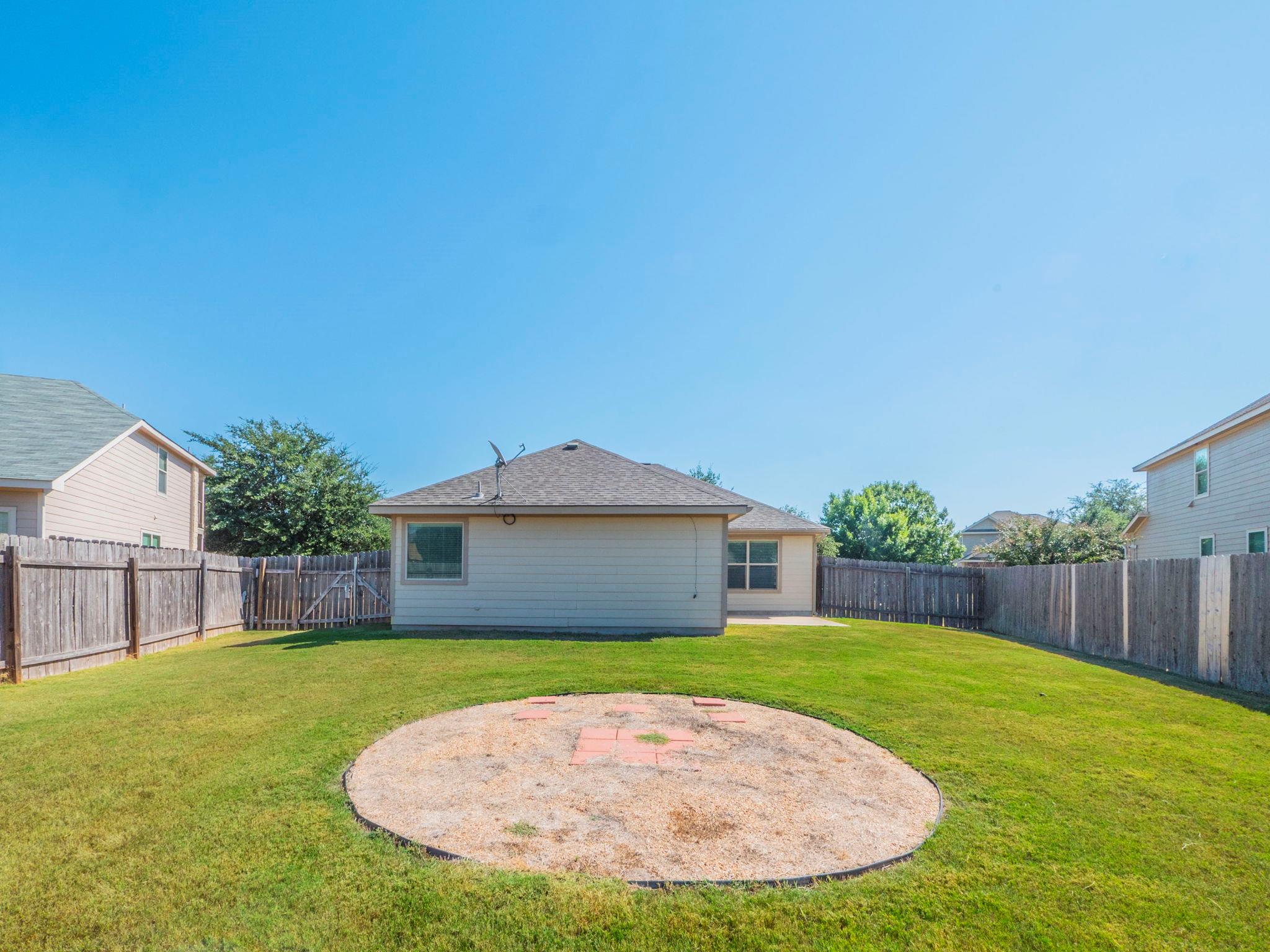 174 NE Barn Owl Loop, Leander, TX 78641