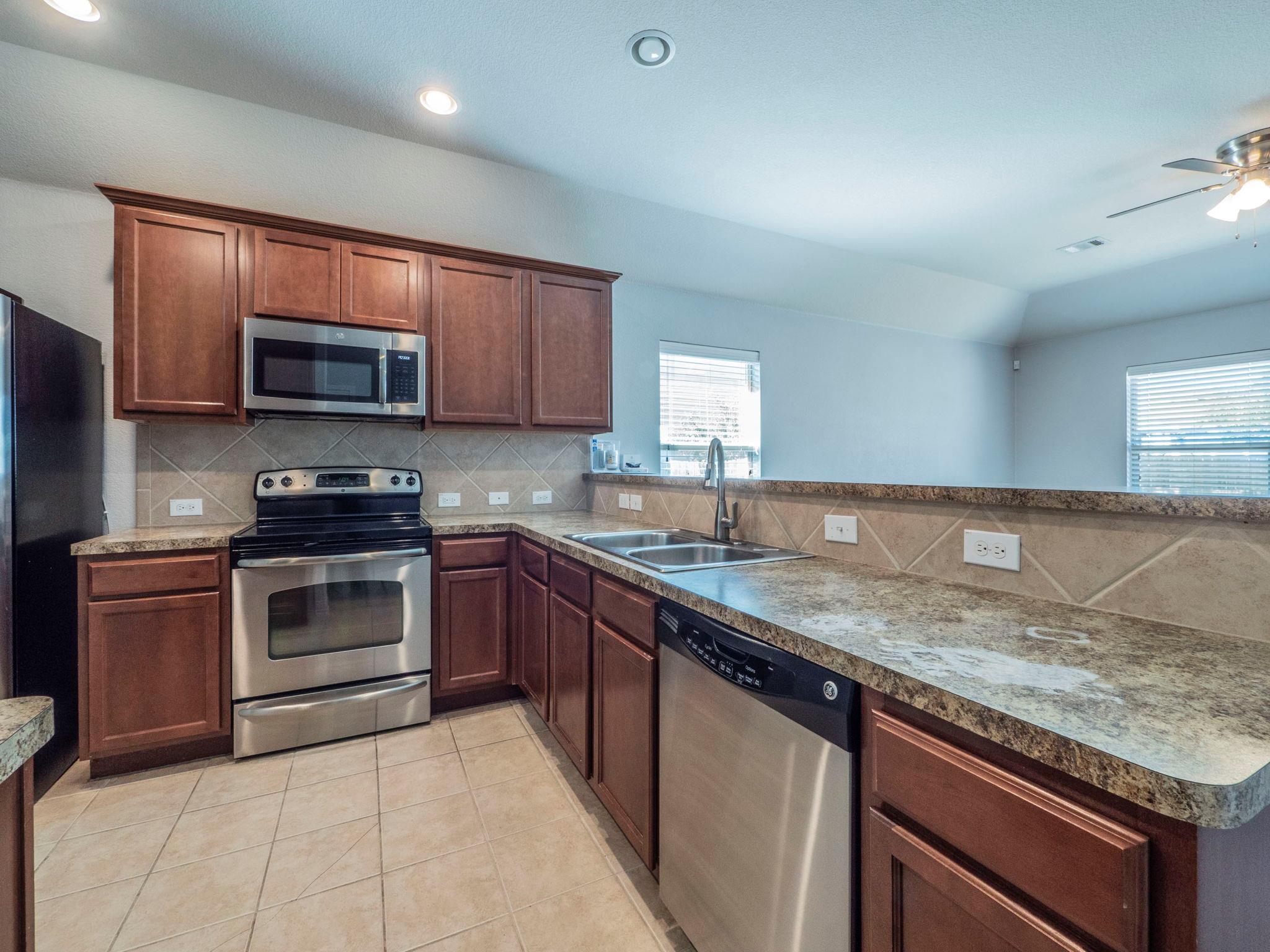 174 NE Barn Owl Loop, Leander, TX 78641