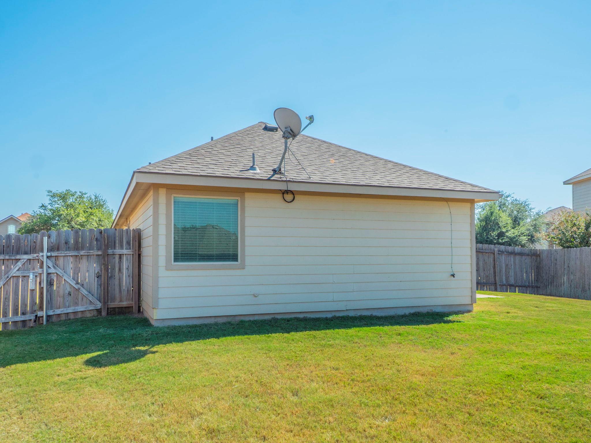 174 NE Barn Owl Loop, Leander, TX 78641