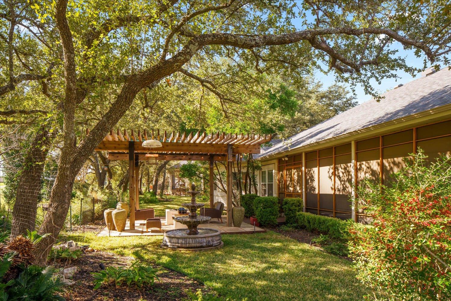 112 White Sands Dr, Lakeway, TX 78734