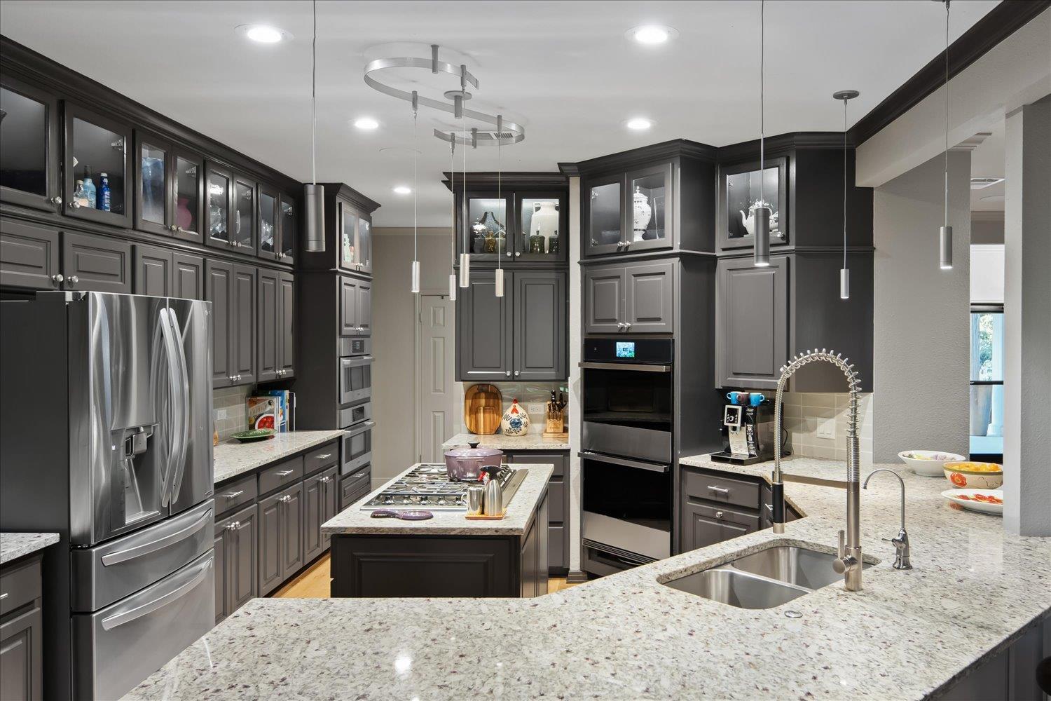 112 White Sands Dr, Lakeway, TX 78734