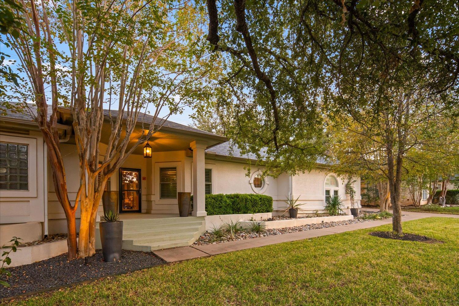 112 White Sands Dr, Lakeway, TX 78734