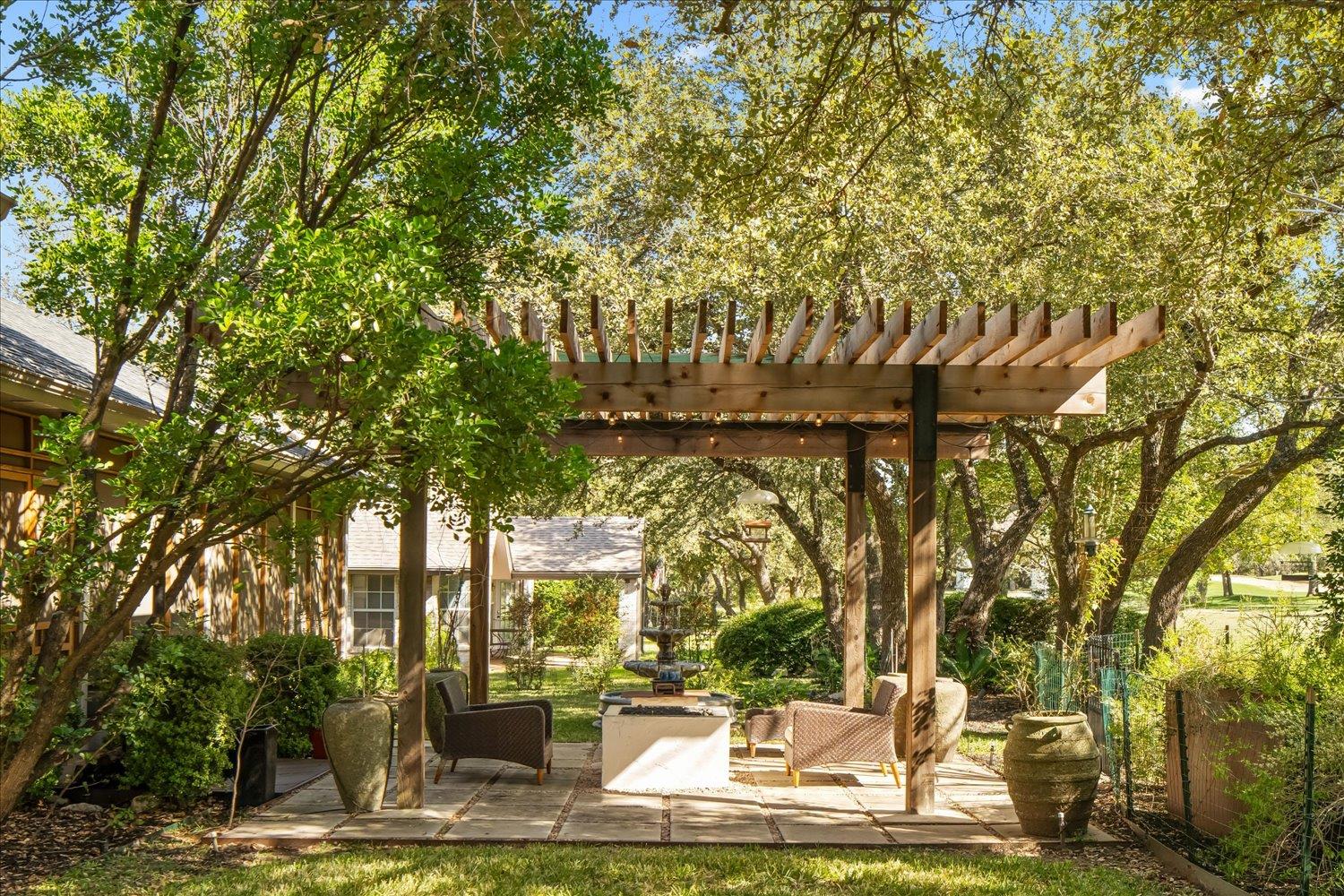 112 White Sands Dr, Lakeway, TX 78734