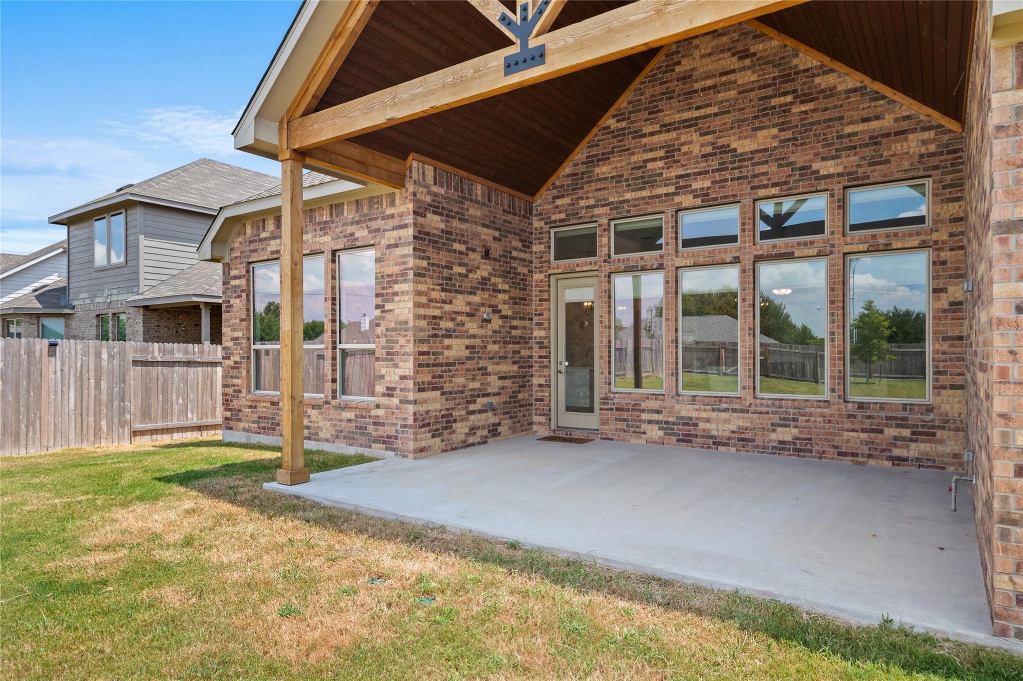 101 Bosco Rd, Hutto, TX 78634