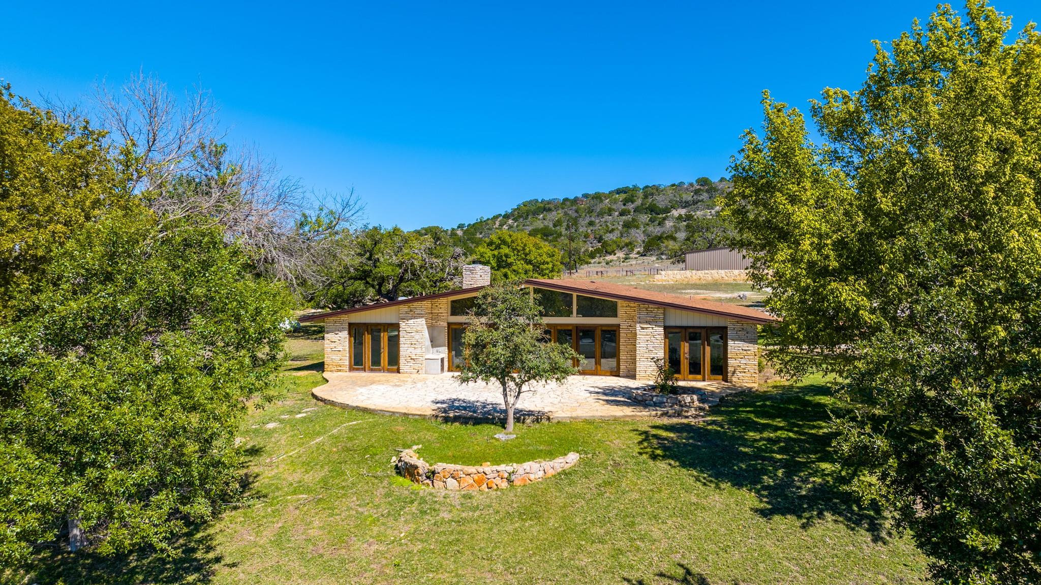 241 N US 87 Highway, Comfort, TX 78013