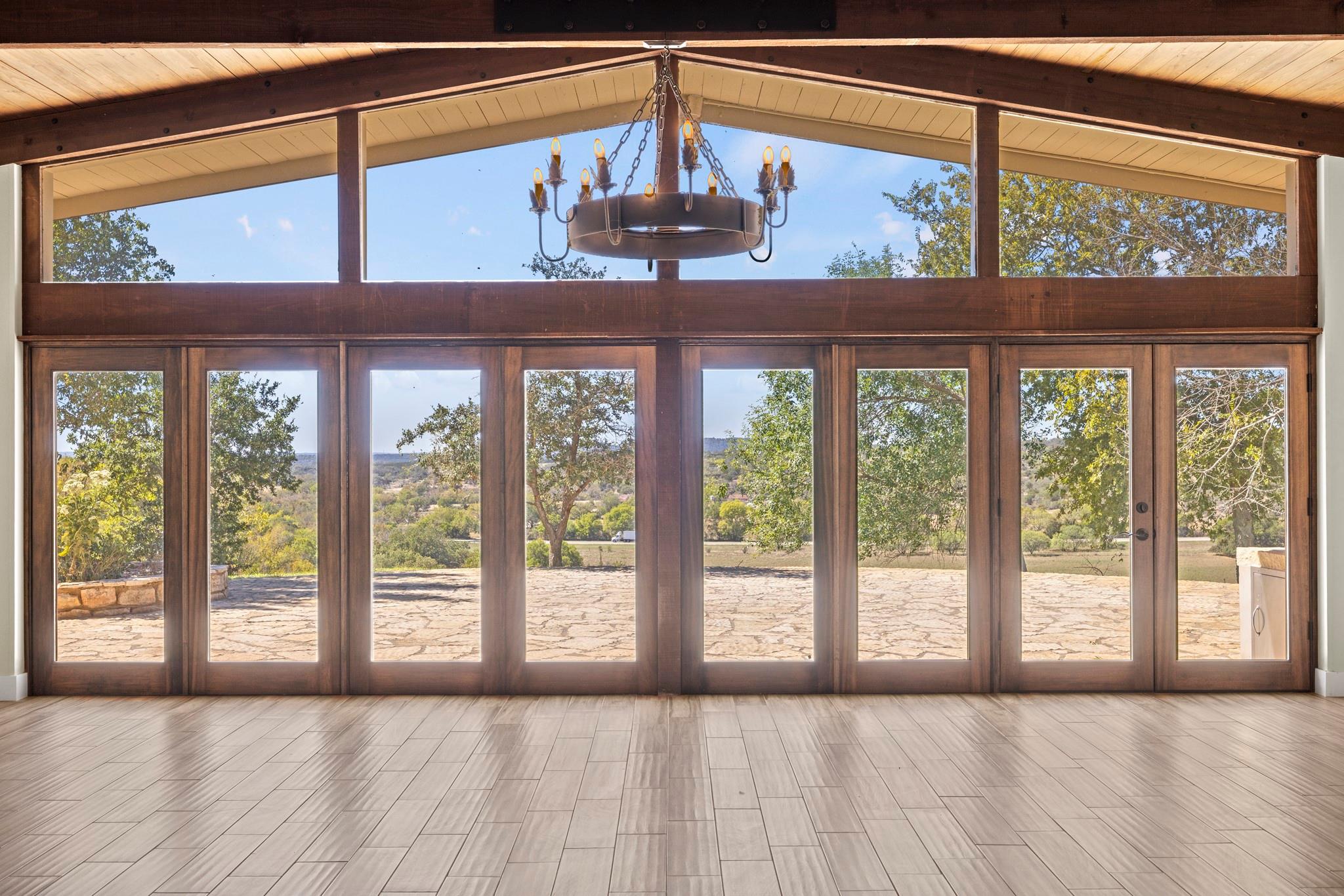 241 N US 87 Highway, Comfort, TX 78013