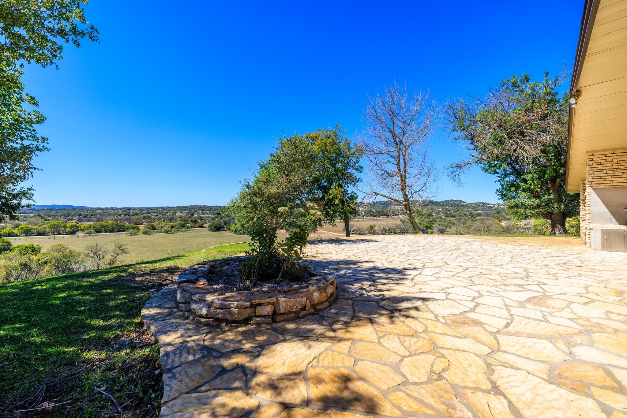 241 N US 87 Highway, Comfort, TX 78013