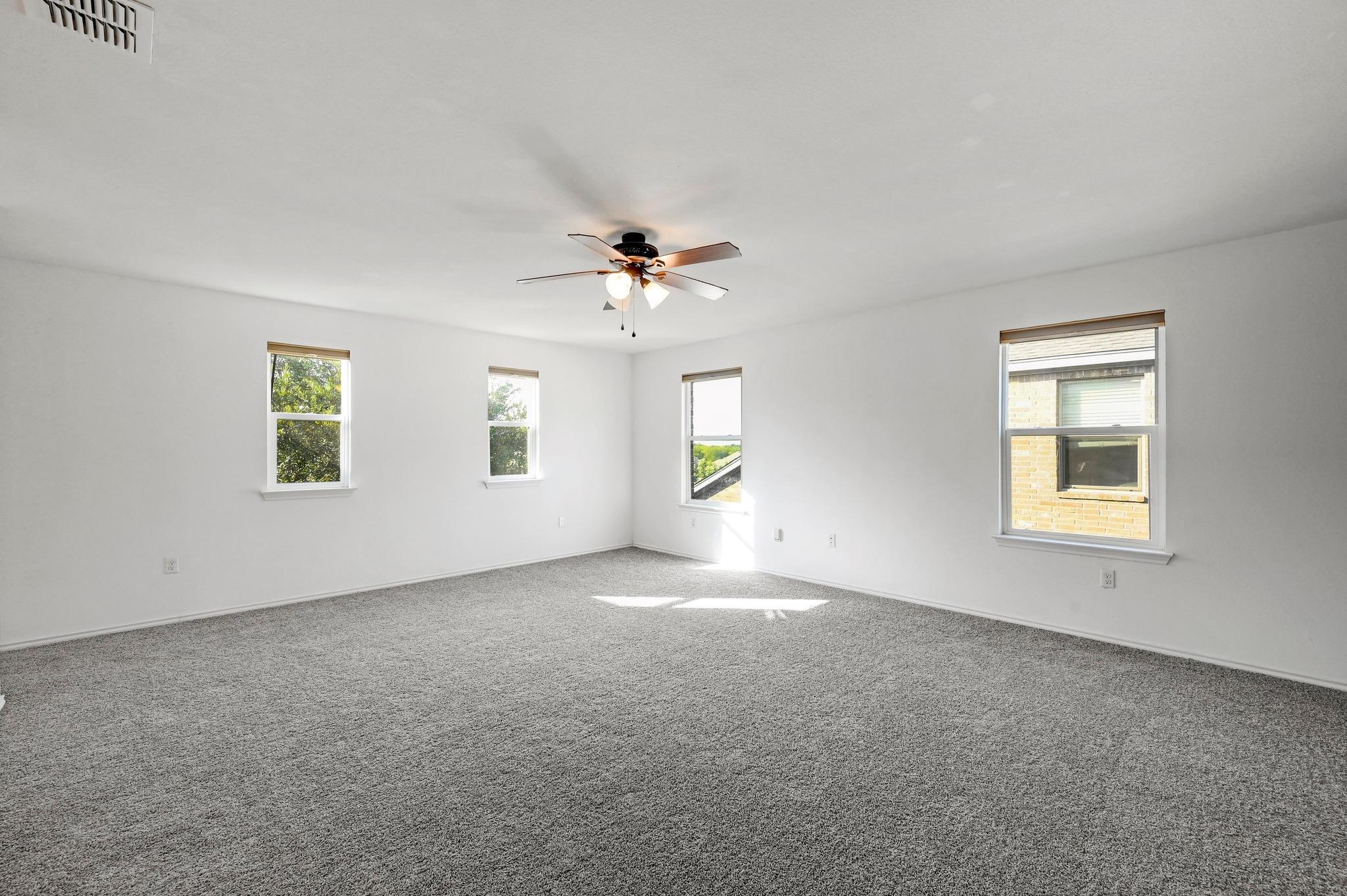 322 White Willow Dr, San Marcos, TX 78666