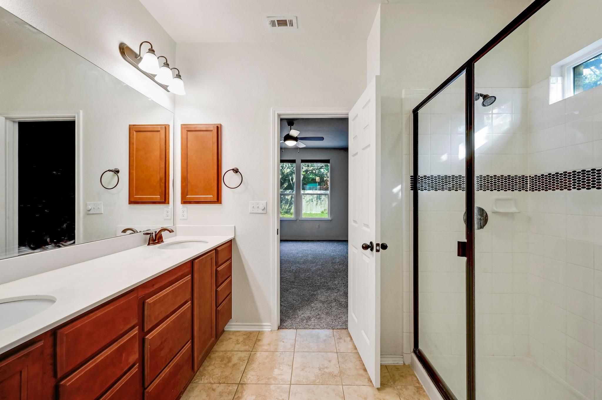 322 White Willow Dr, San Marcos, TX 78666