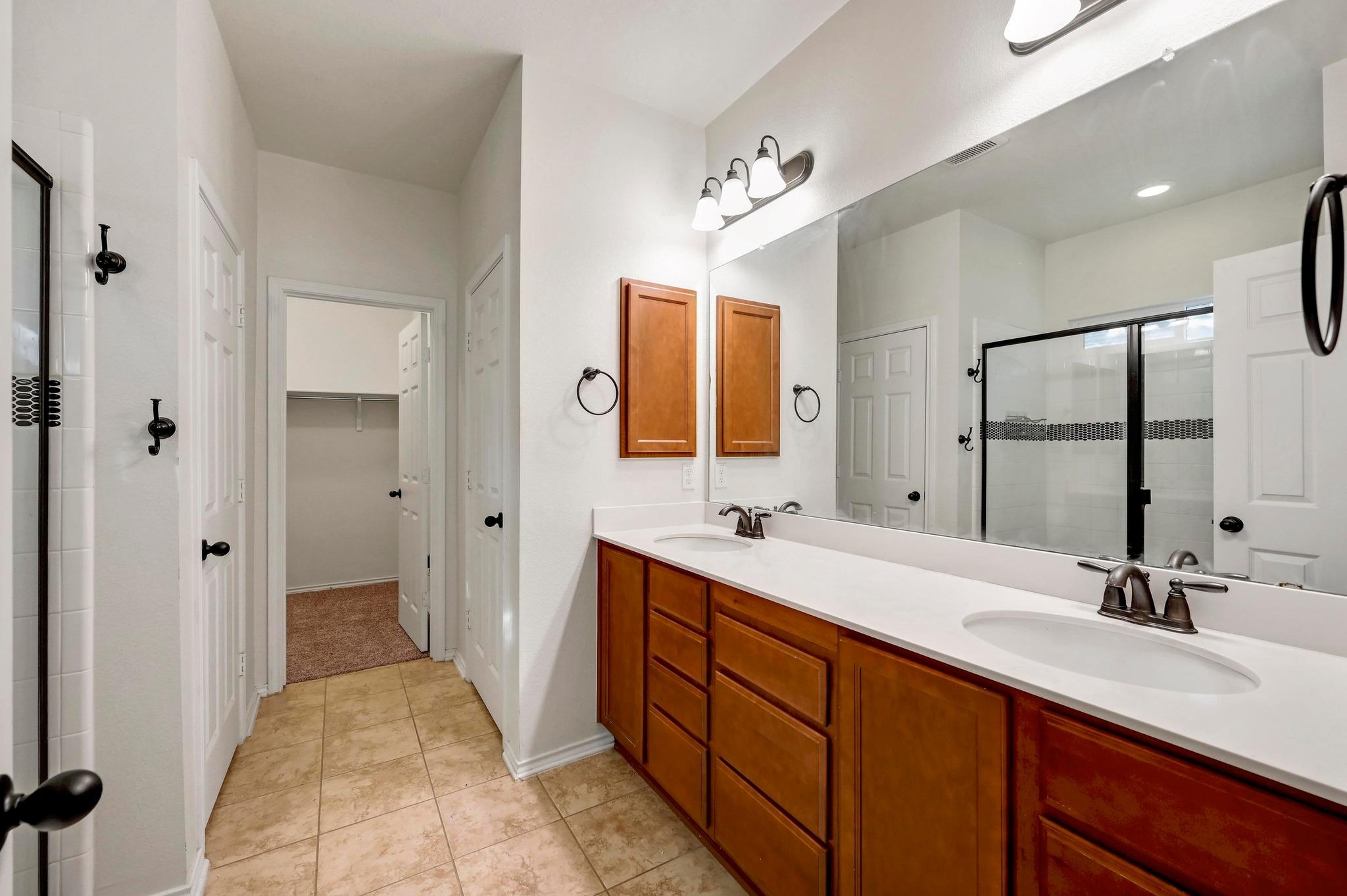 322 White Willow Dr, San Marcos, TX 78666