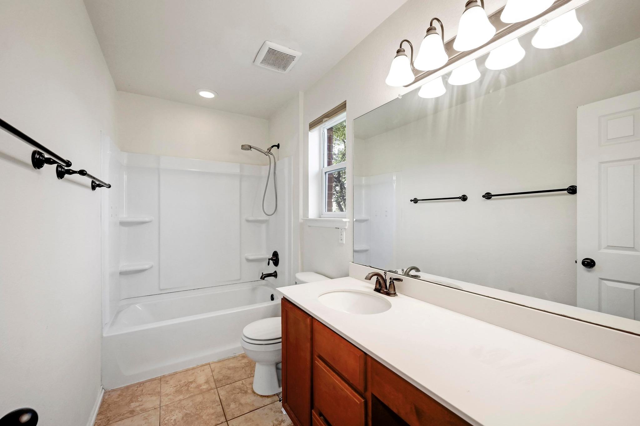 322 White Willow Dr, San Marcos, TX 78666