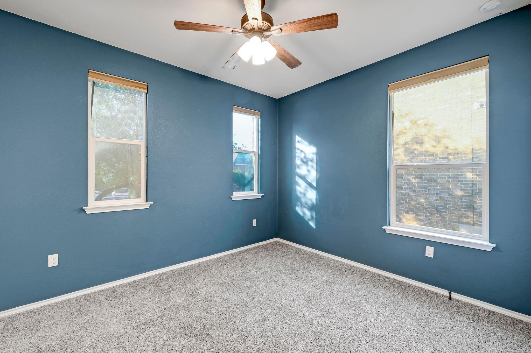 322 White Willow Dr, San Marcos, TX 78666