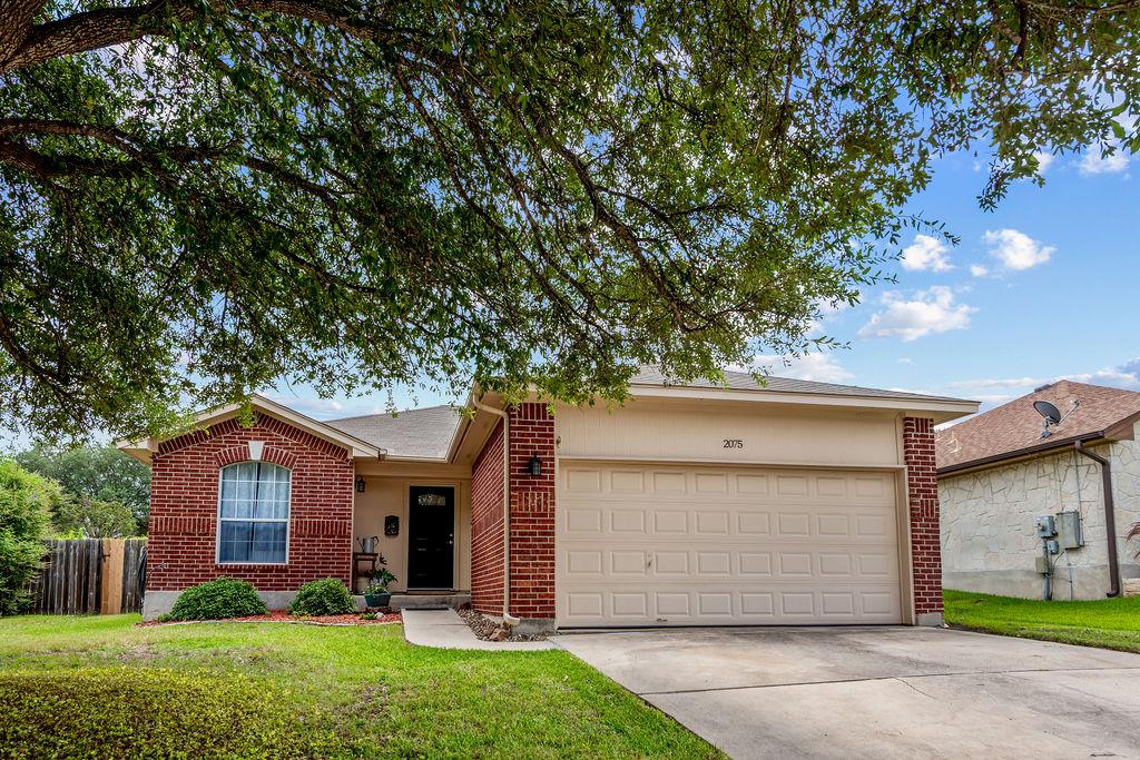 2075 Sungate Dr, New Braunfels, TX 78130