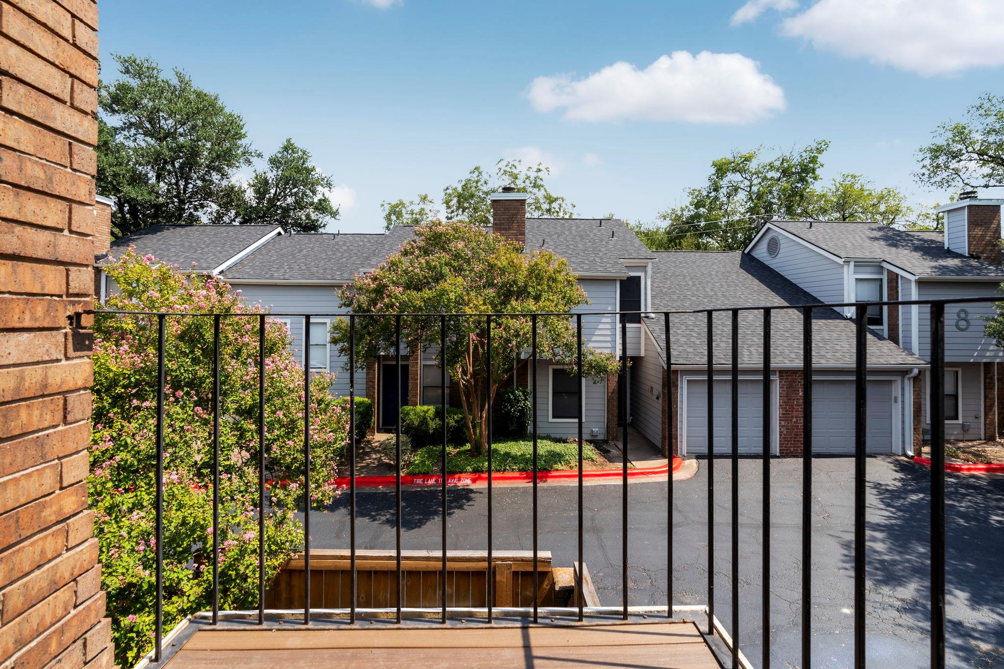 7635 Guadalupe St # 202, Austin, TX 78752