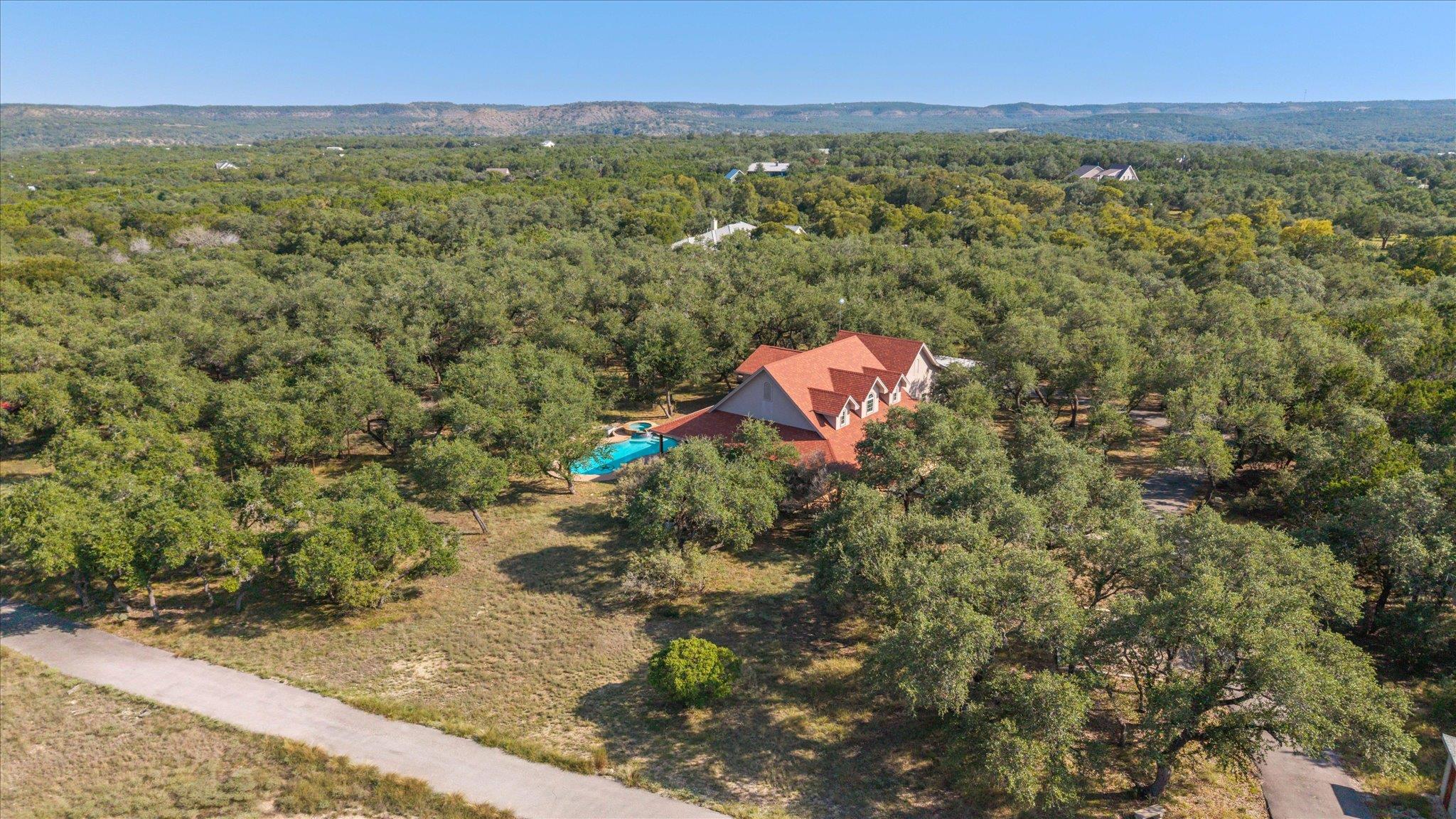 2471 Oak Run Dr, Wimberley, TX 78676