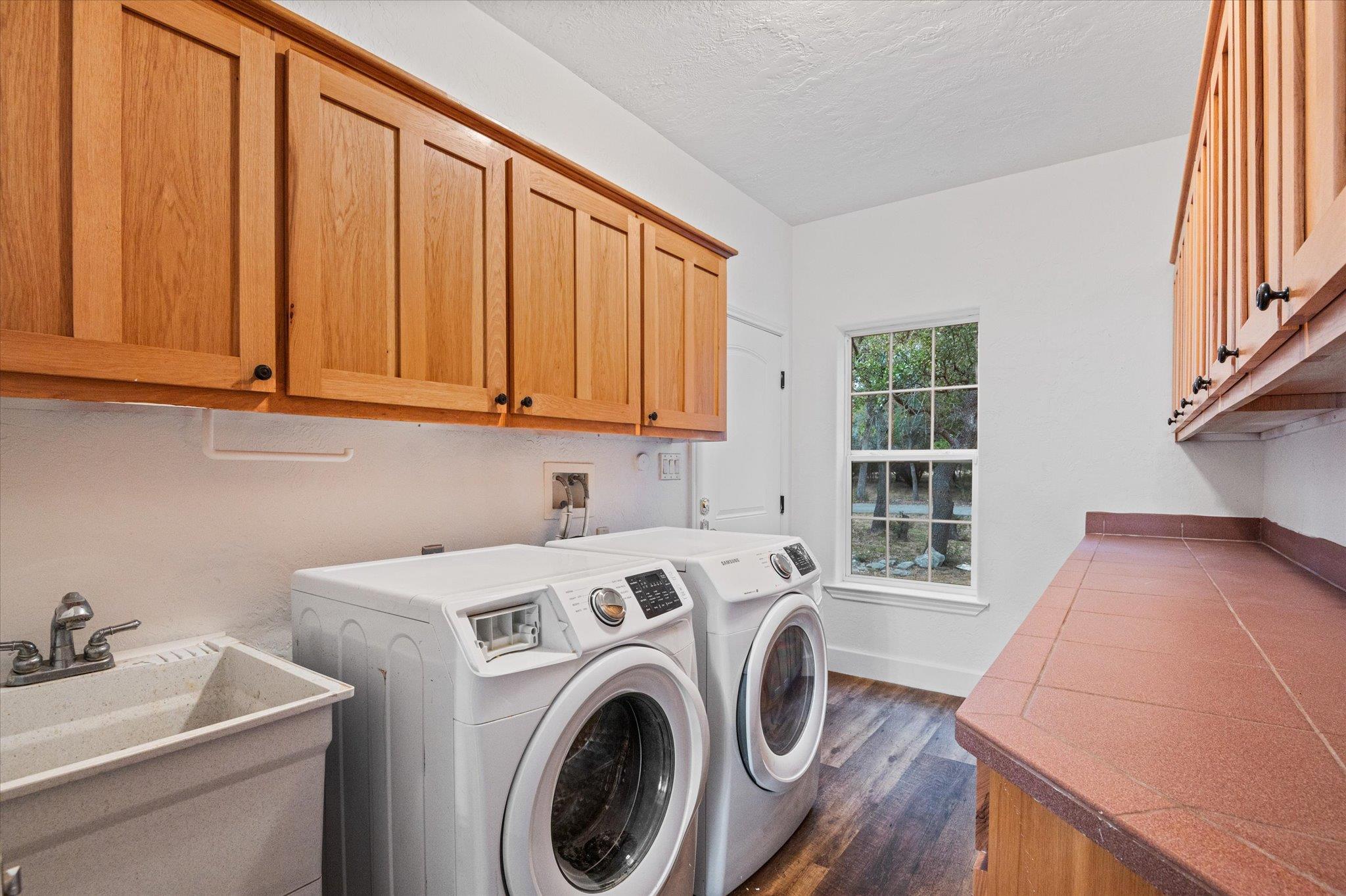 2471 Oak Run Dr, Wimberley, TX 78676