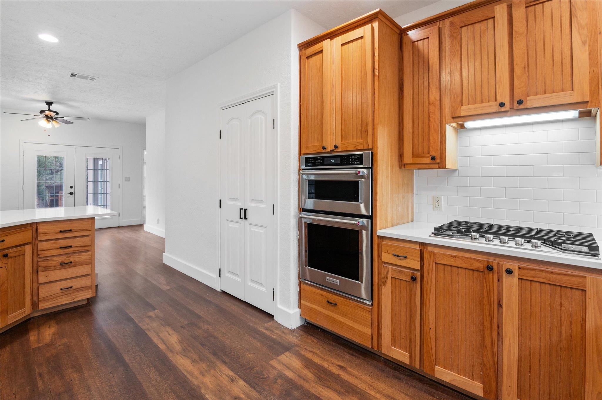 2471 Oak Run Dr, Wimberley, TX 78676