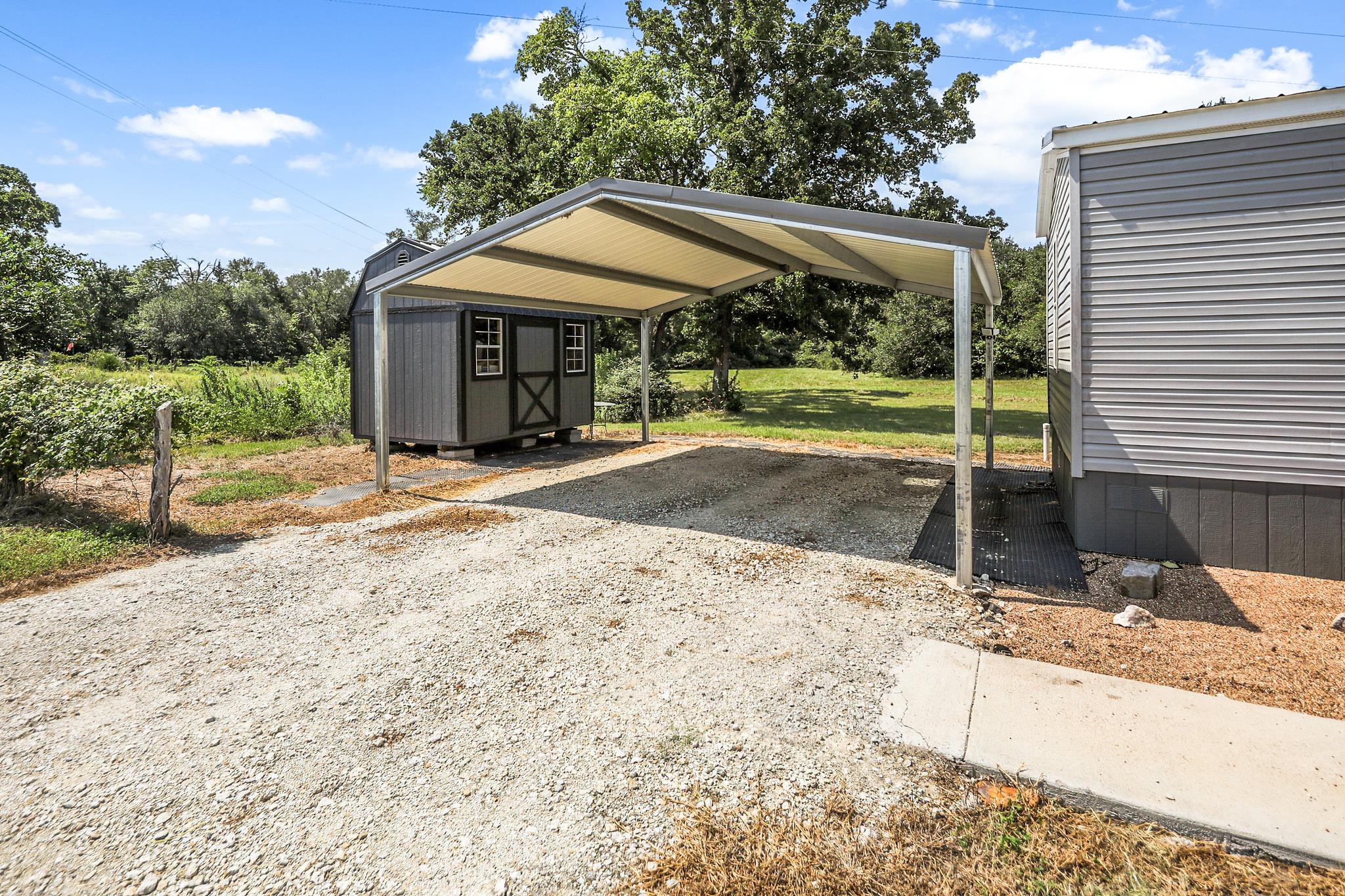 6881 FM 2000, Caldwell, TX 77836