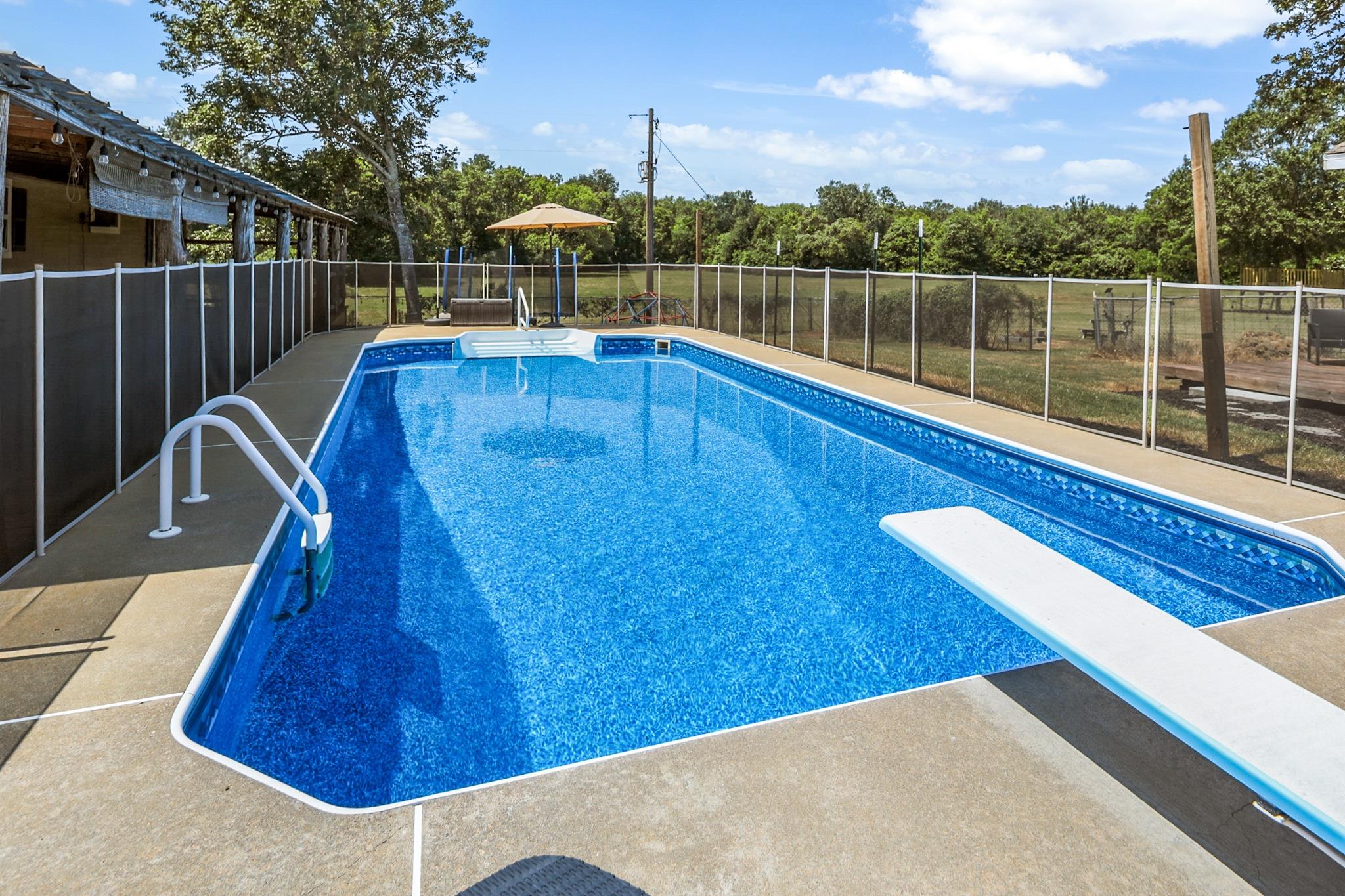 6881 FM 2000, Caldwell, TX 77836